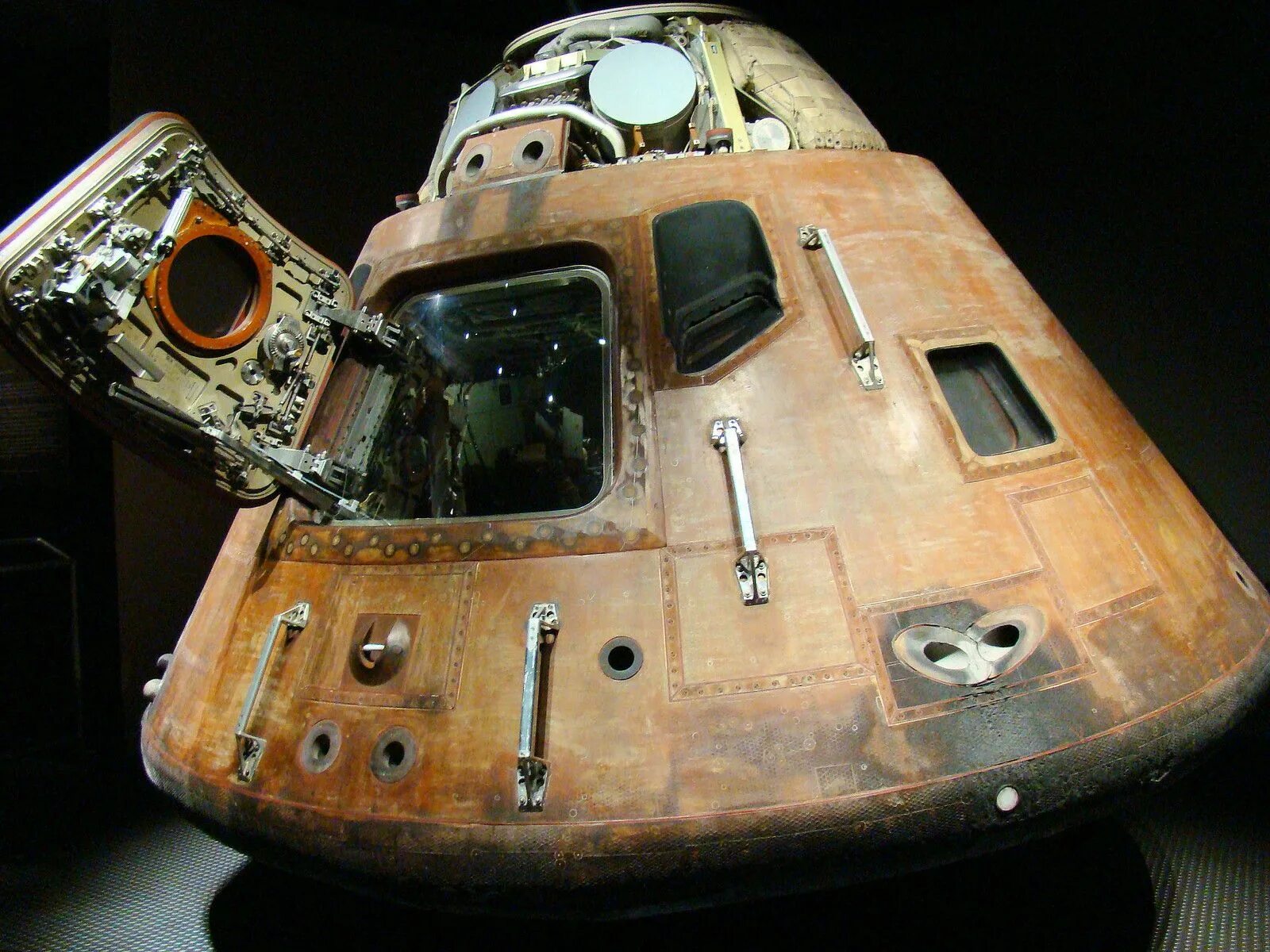 Apollo 80. Apollo 2025. apollo e2. капсула аполлона 13 в мурманске. аполлон дизайн.