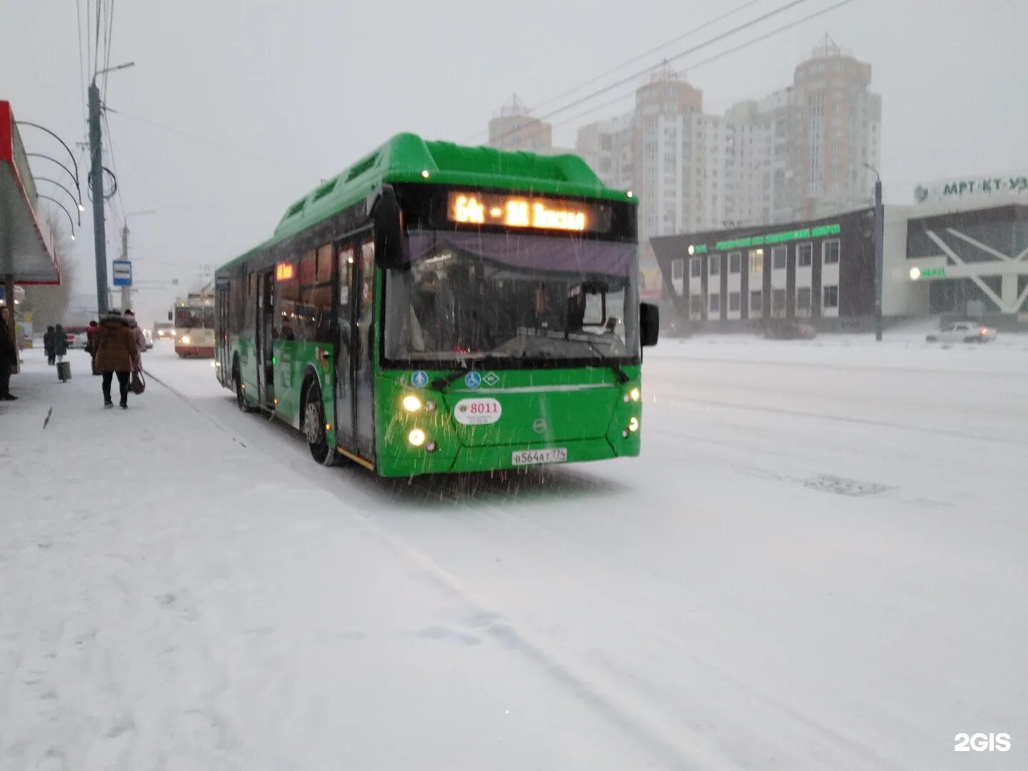 Общественный транспорт челябинска в реальном времени. Автобусный парк Челябинск. 64 Автобус Челябинск. Зеленый автобус Челябинск. Автобус 64 изнутри Челябинск.