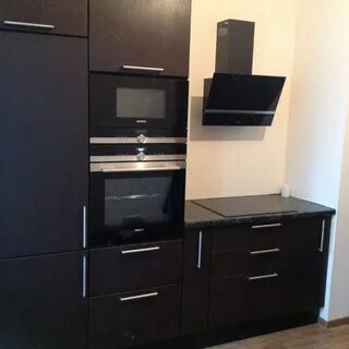 Кухня с духовым шкафом фото