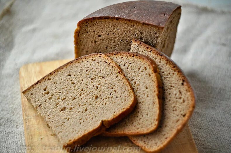 Ржано-пшеничный хлеб. Ржано пшеничный хлеб Кало. Хлеб ржано-пшеничный в духовке. Ржано-пшеничный хлеб Daugas. Рецепт домашнего ржано пшеничного хлеба