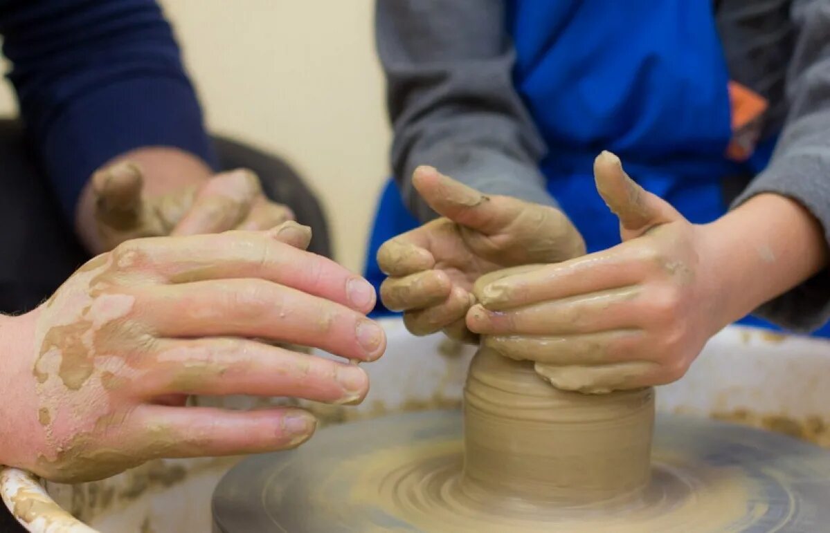 лепка из глины казань. приглашаем на мастер класс по лепке из глины. лепка из глины казань. лепка из глины казань. фигурки из глины на гончарном круге.