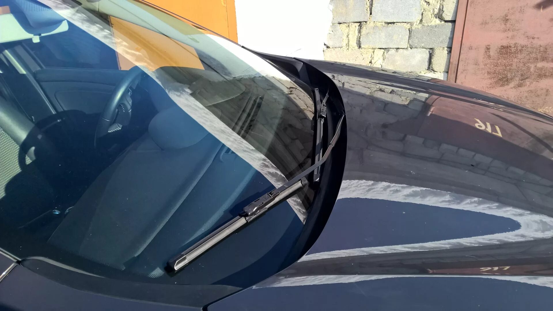 Как снять щетки дворников на рено флюенс Летние и зимние дворники Renault Fluence, 1,6 л, 2012 года аксессуары DRIVE2