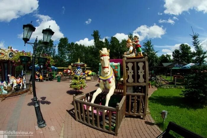 Гагарин-парк в Санкт-Петербурге, Питере, СПБ