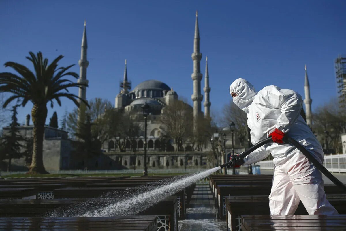 Турция 19 февраля. Пандемия Covid-19 в Турции. Коронавирус в Турции. Турция Стамбул карантин. Карантин в Турции фото.