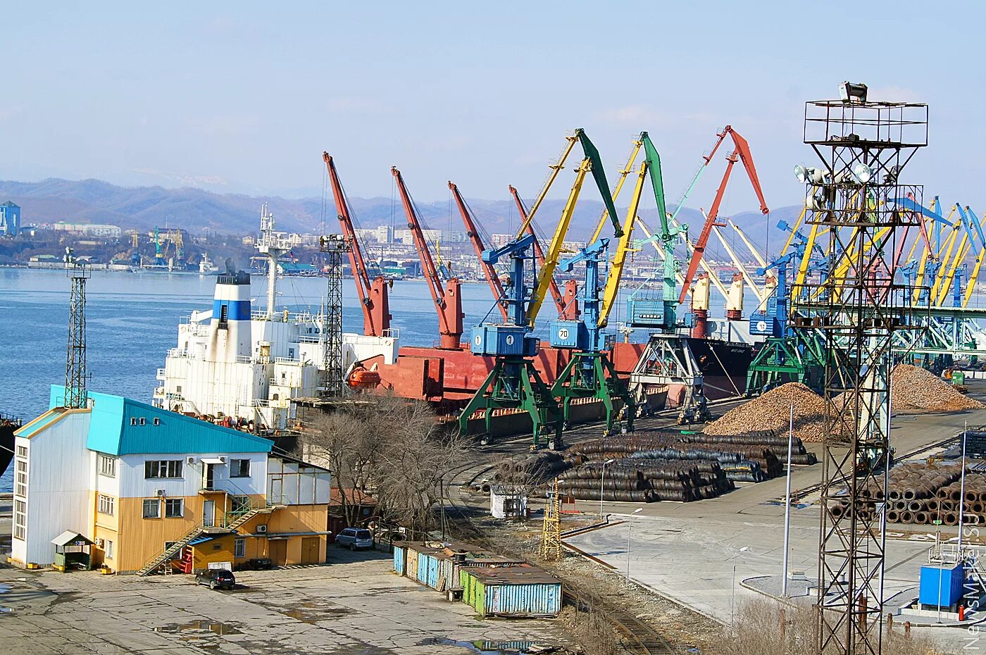 Услуги в находке. Находкинский морской торговый порт. Порт г находка Приморский край. Находкинский морской торговый порт, г. находка. АО «Находкинский МТП».