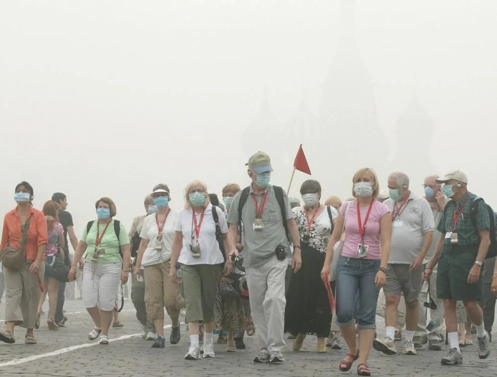 Фото 2010 года. Смог в Москве 2010 метро. Москва 10 лет назад смог. Смог в 10 году. Смог в Москве лето 2004.