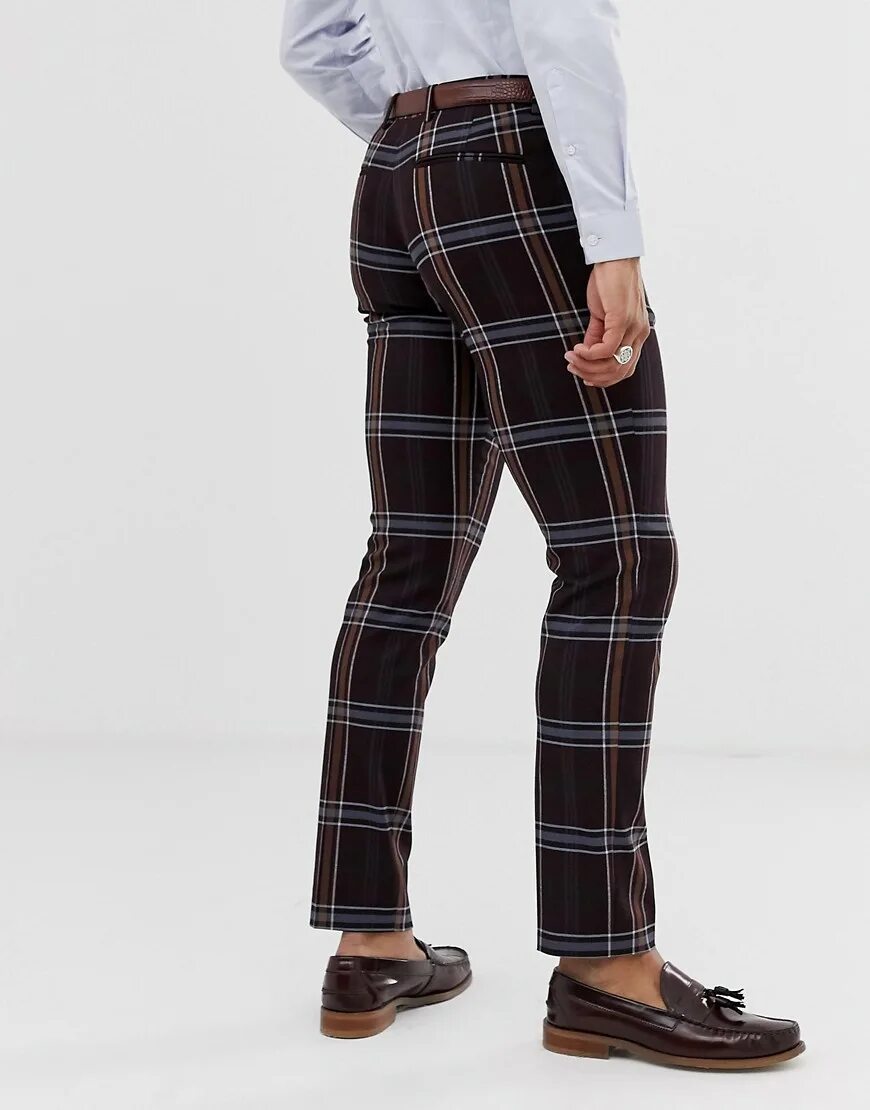 Широкие брюки в клетку. Черные штаны в клетку. Штаны в клетку. Широкие брюки в клетку женские. Клетчатые штаны мужские y2k.