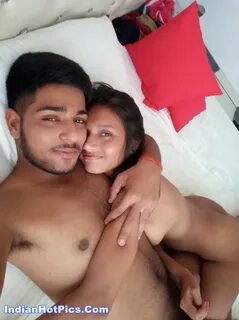 Tharki desi village girl bf ke saat nude photos