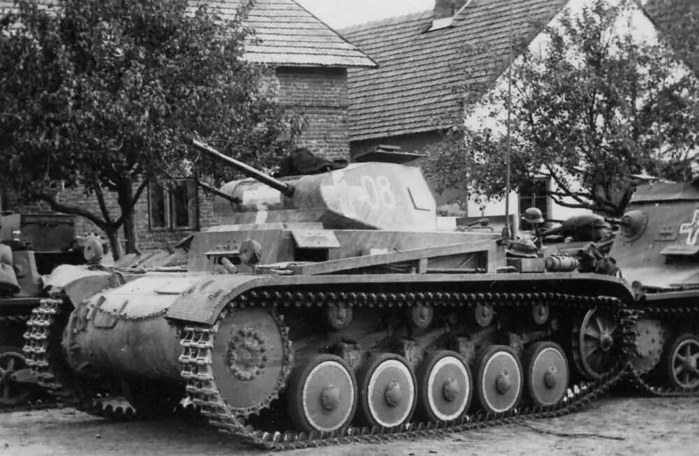 1941-й..., почему !!! Смотрим их танки и самолеты, т.е. на чем в СССР вторгся Ги
