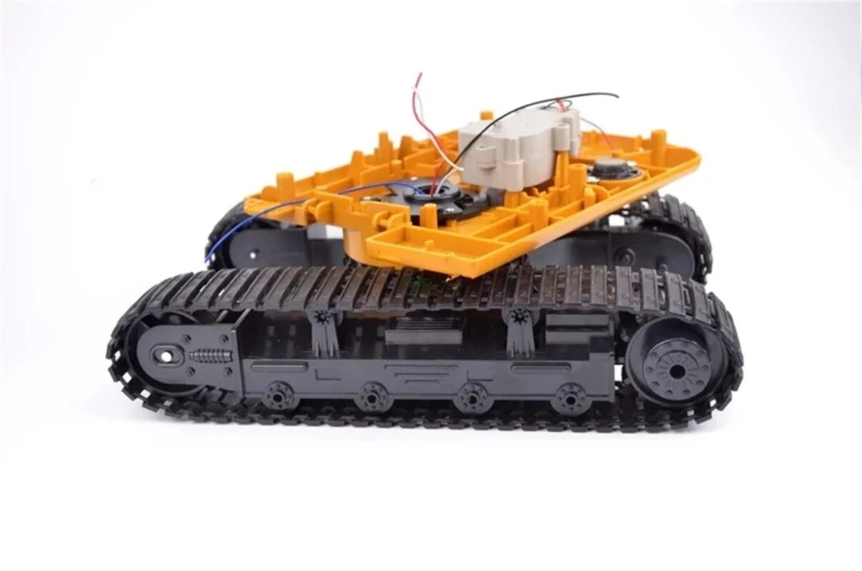 Экскаватор на резиновых гусеницах. Гусеничное шасси для экскаватора модель. Umg экскаваторы. Экскаватор колесный удс камаз. Понтонный экскаватор.