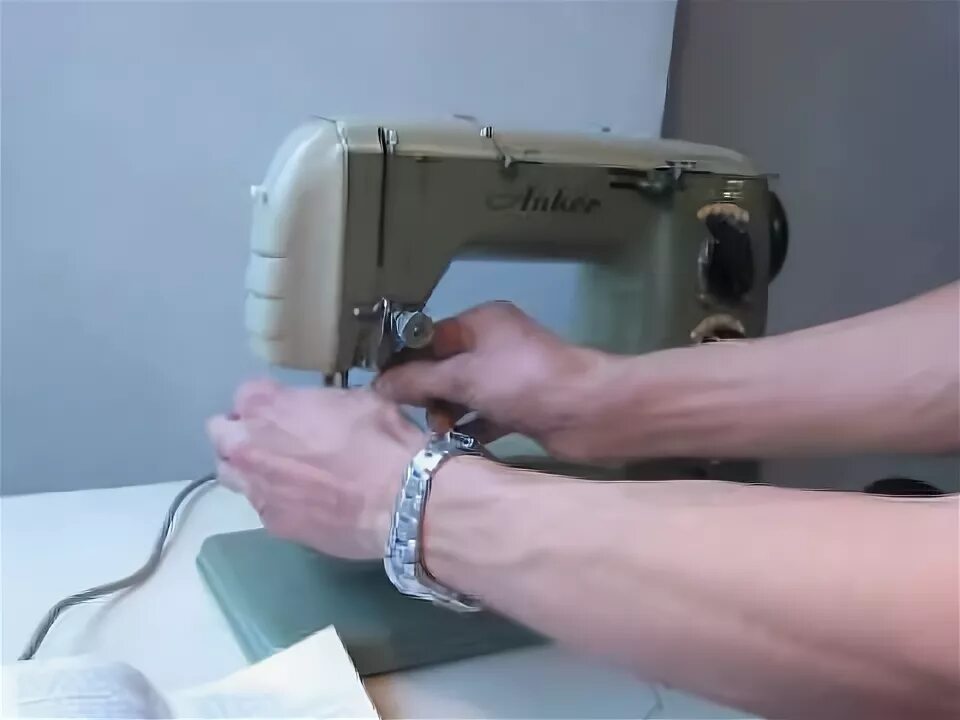 Как разобрать швейную машинку