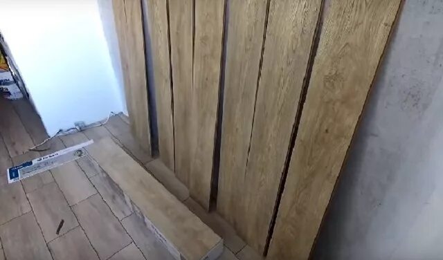 Ламинат на стену. Укладка ламината на стену вертикально. Диагональная укладка ламината. Вертикальная укладка ламината. Укладка напольных покрытий.