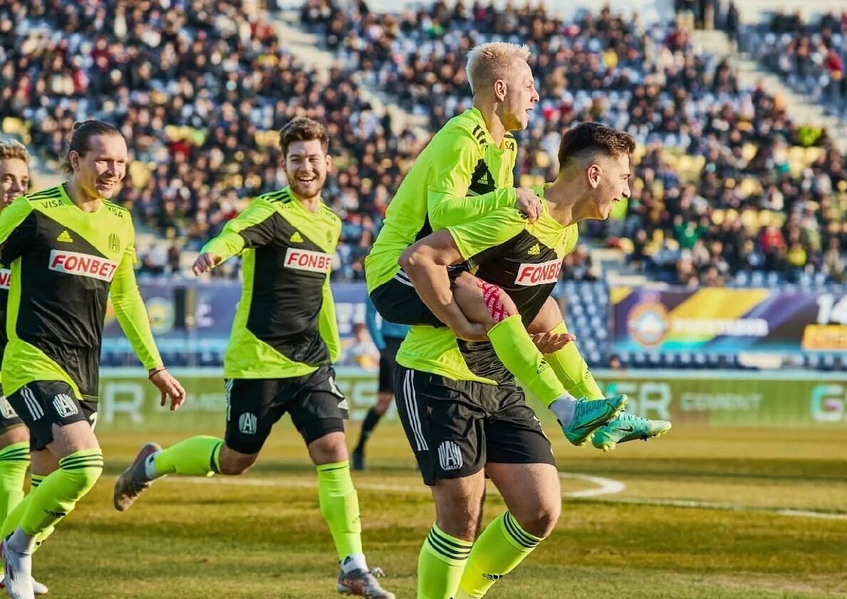 Матч амкал. Амкал 2018. амкал с кубком мкс. амкал 2016. амкал обои.