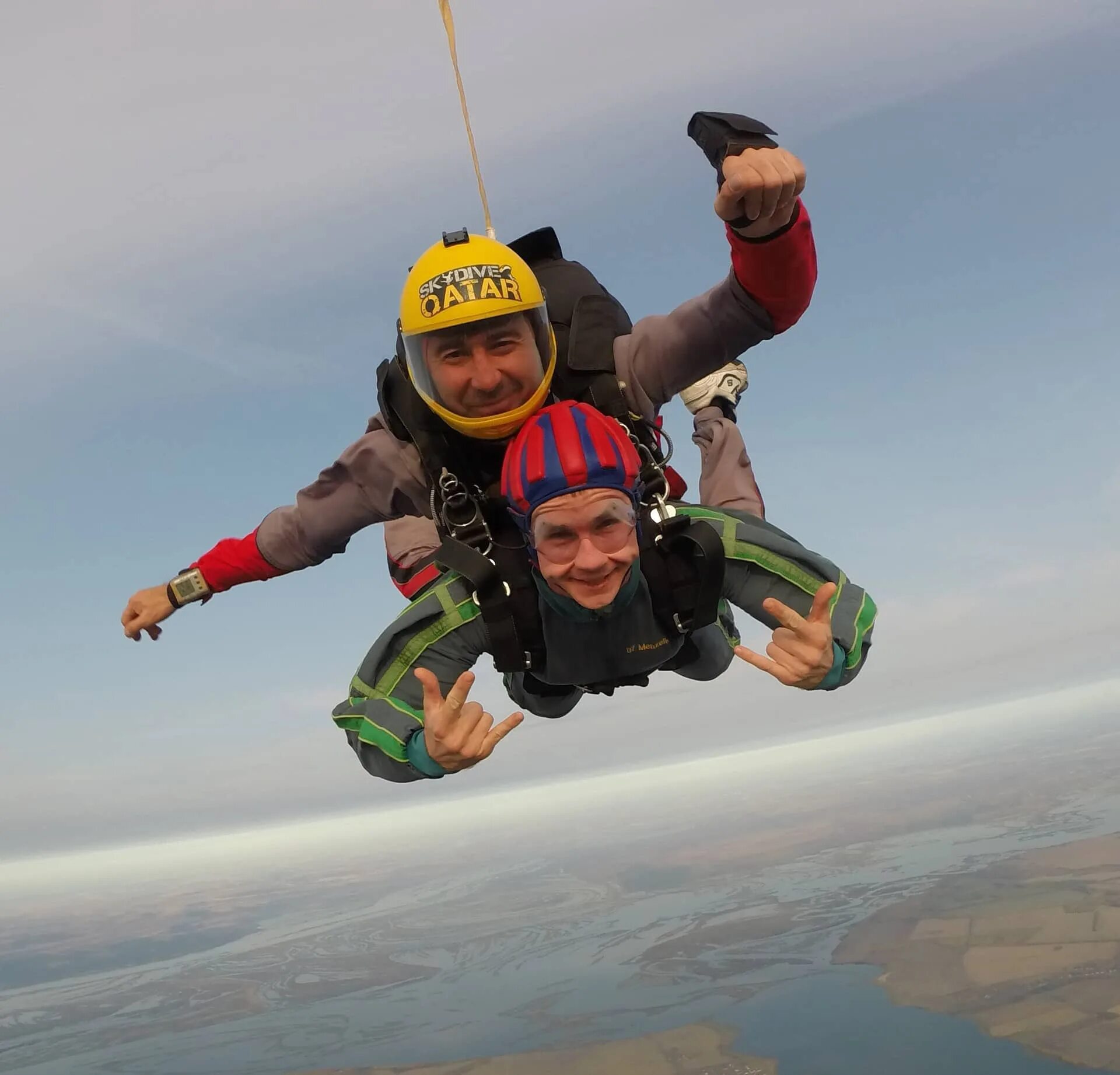 Парашют для детей. Прыгать с парашютом с инструктором. Баннер с парашютом. Прыжок с парашютом в тандеме с инструктором с детьми. Прыжок с парашютом дети.