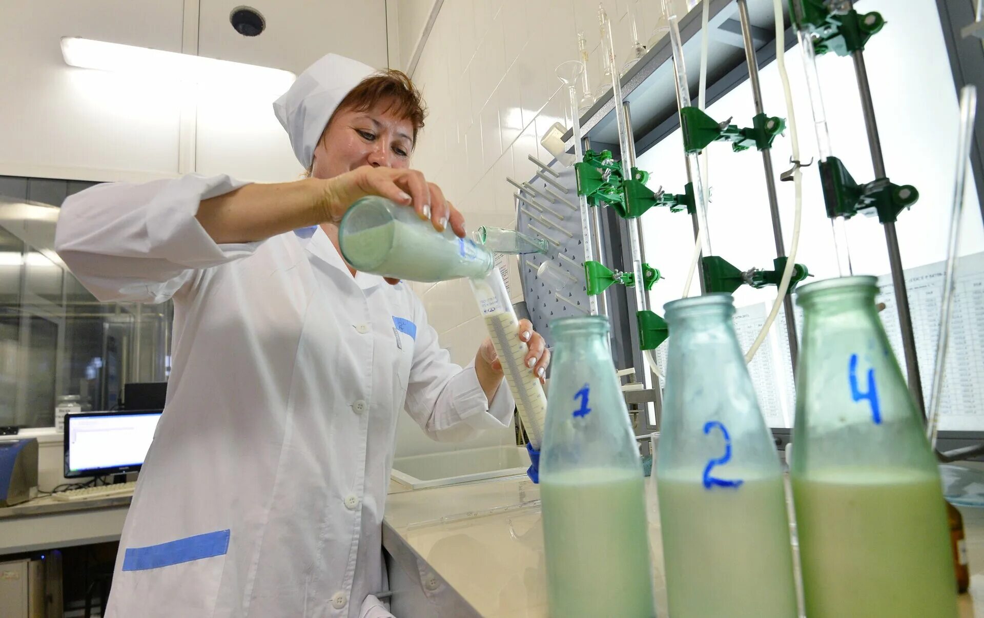 Отбор проб молока и молочных продуктов. Исследование качества молока. Отбор проб молока и молочных продуктов. Микробиологический контроль молока и молочных продуктов. Отбор проб молока.