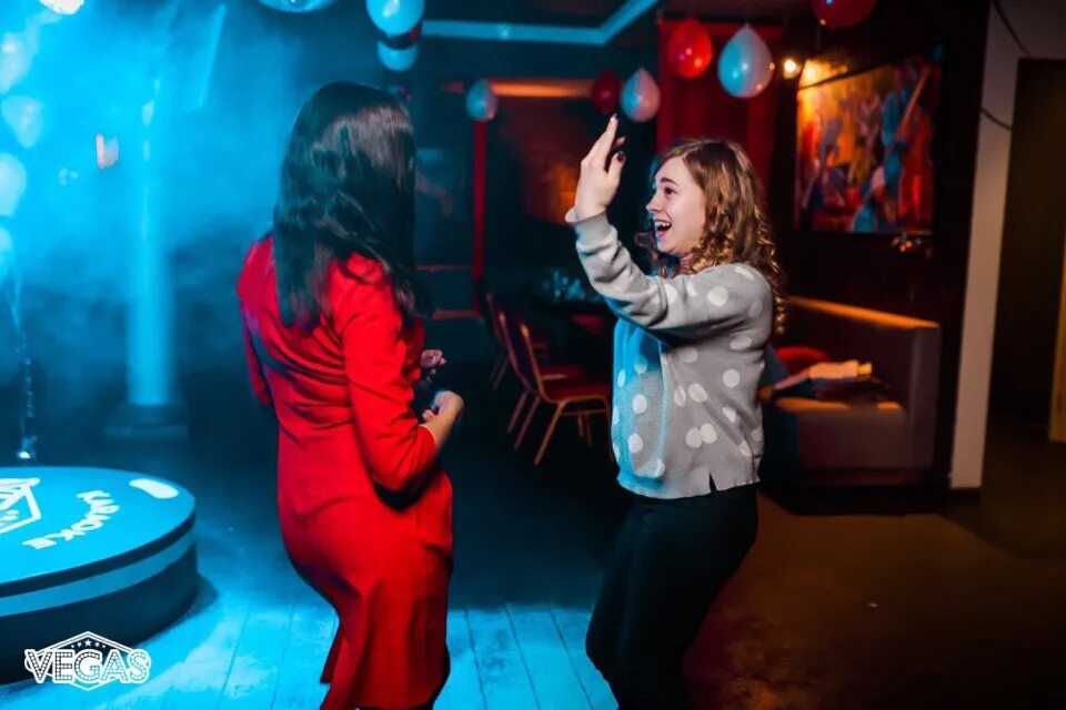 Кафе вегас чита кск. Вегас караоке чита. Violet club chita. Магазин вегас-м в улан-удэ. Вегас чита.