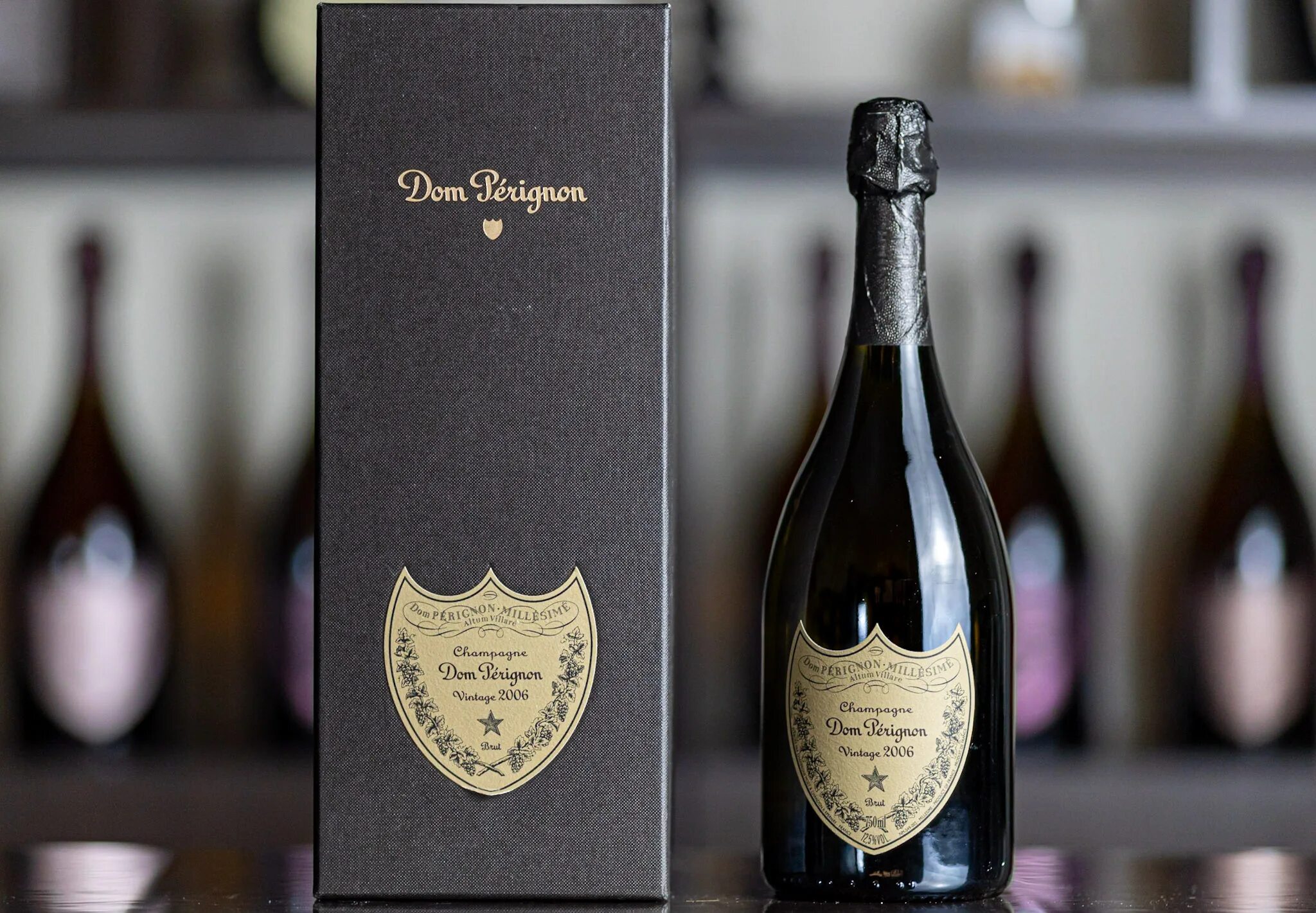 Конни периньон. Шампанское dom Perignon Vintage. Dom Perignon Vintage 2006. Вино dom Perignon. Dom Perignon 2012.