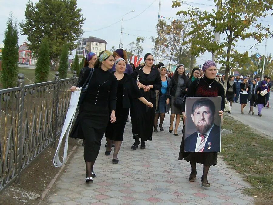 Погода в грозном по часам. Погода в Грозном на неделю. Погода в Грозном на завтра. Погода в Грозном сейчас. Погода в Грозном на 10 дней.