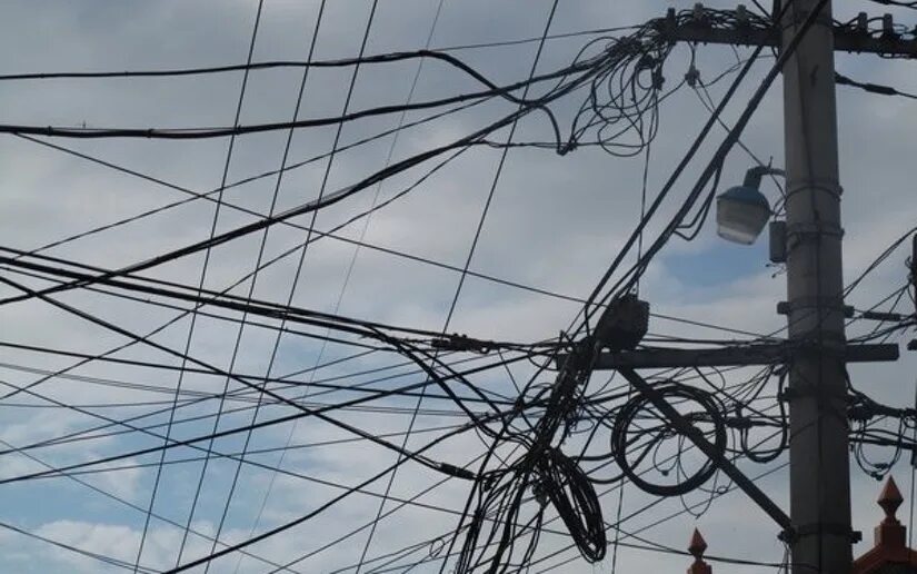 Cable city. Канатная дорога в городе. Телеграфный столб фото. Мехико канатная дорога. Cable city.