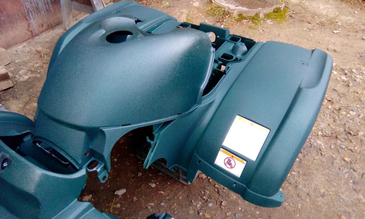 Пластик на yamaha grizzly 700. Пластик ямаха гризли. Канистра ямаха гризли 800. Пластик ямаха гризли. Пластик на yamaha grizzly 700.