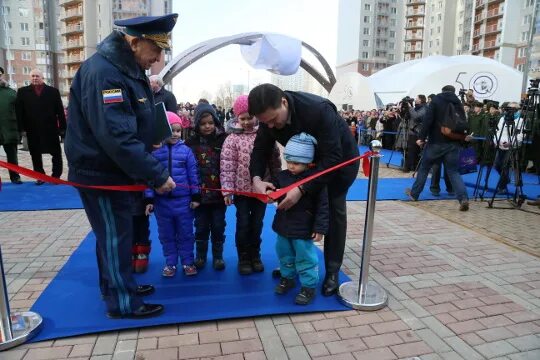 Нападение в красногорске. Аллея Космонавтов Красногорск. Аллея Космонавтов в Сертолово. Красногорск космонавтики. Исторические события в Красногорске.