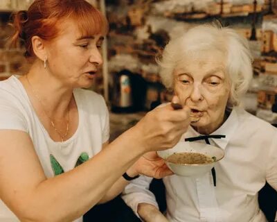 А пенсионерам будет помощь