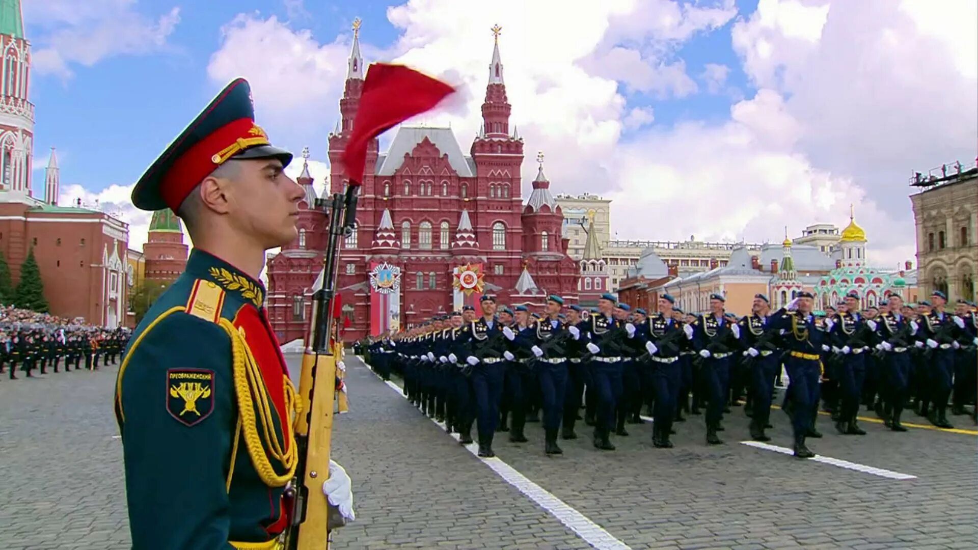 Первый канал победа. Парад Победы на красной площади. Парад на красной площади в Москве 2022. Парад на красной площади 9 мая 2015 года. Парад на красной площади 9 мая.