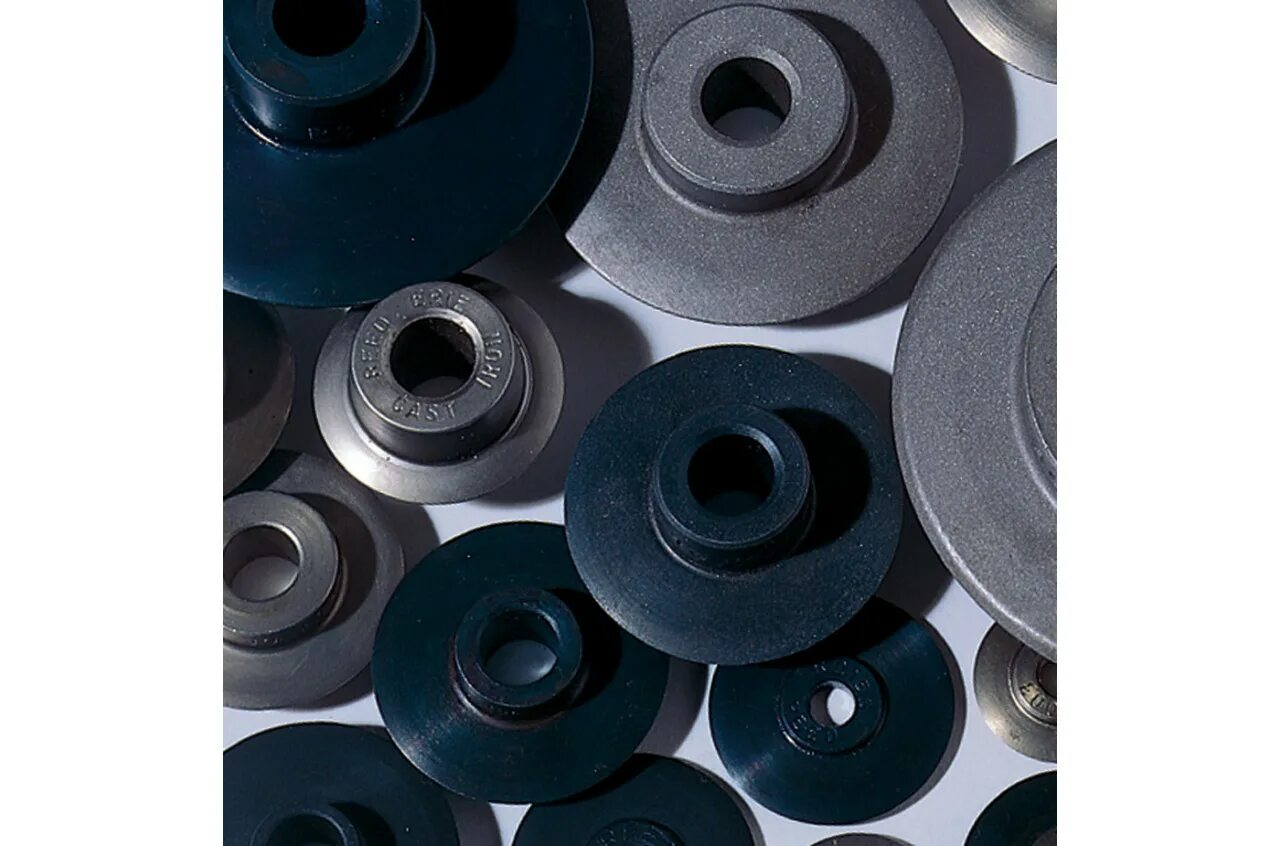 Ролик для трубореза value vtc-19. Ролики рид. 03510. 03510. Диски mb barbell 15 кг.