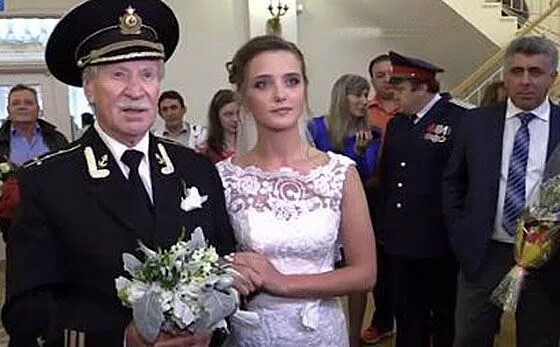 Женится на первой кто Фото: Притворись моим мужем / Кадр из фильма "Притворись моим мужем" (2012) #218