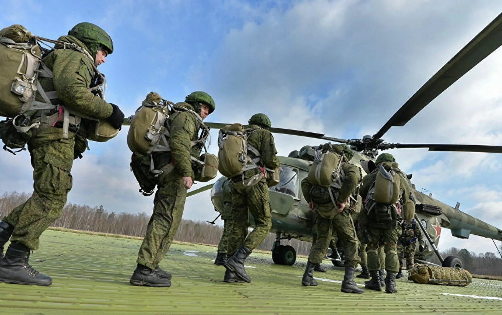 Учения. Запад 2017 военные учения Белоруссия. Армия России учения. Учения русской армии. Вооруженные силы РФ учения.