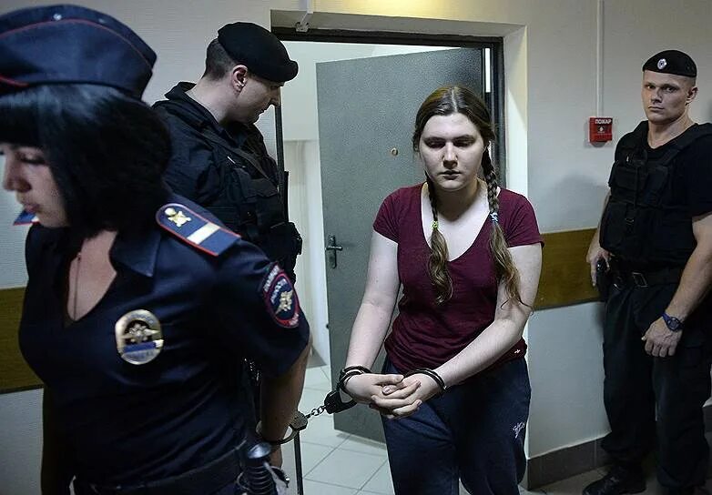 В Екатеринбурге подозреваемых в убийстве Ксении Каторгиной оставили под стражей 