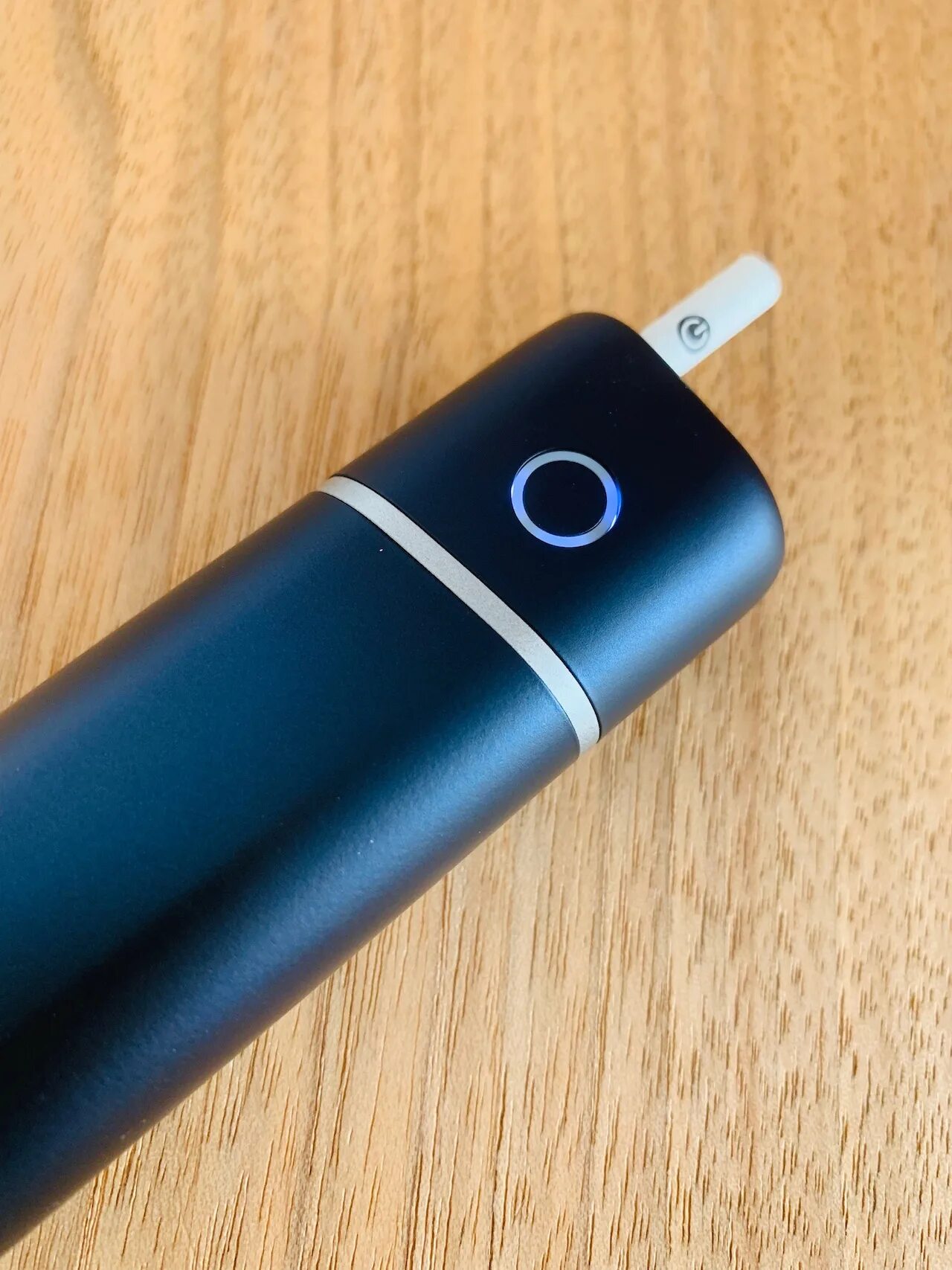 Купить электронную гло. Glo Pro Nano. Glo электронные сигареты. Электронная сигарета g. Glo синия электронная сигарета.