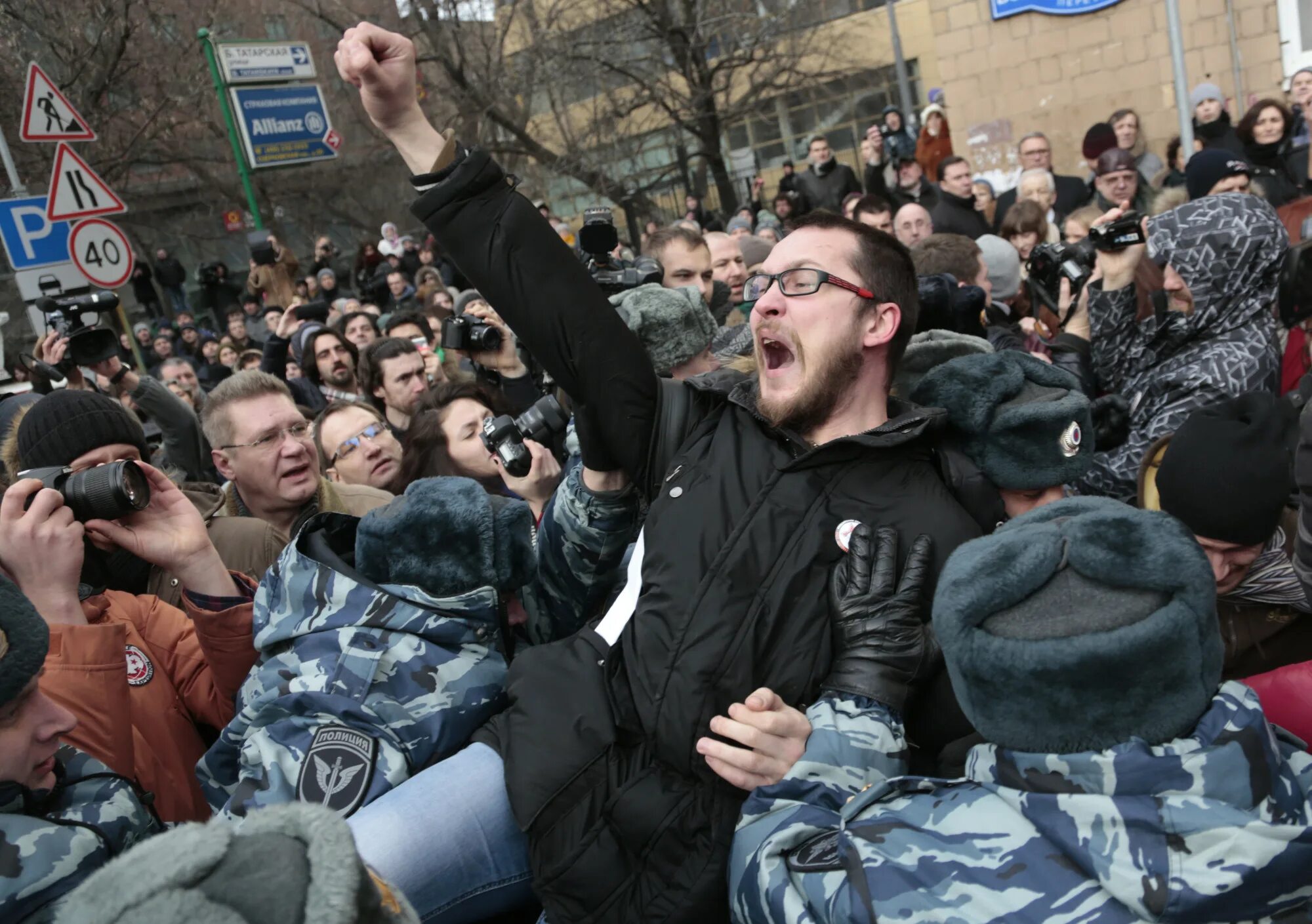 Назначенная оппозиция. Навальный на Болотной 2012. Болотная площадь 2012 митинг. Навальный Болотная 2011. Навальный Болотная площадь.