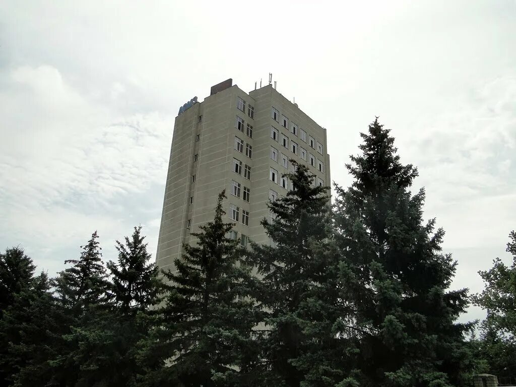 азовский оптико-механический завод ростовская область. ромз продукция. вднх ссср 1983. гринмакс азов фото. азовский оптико механический завод.