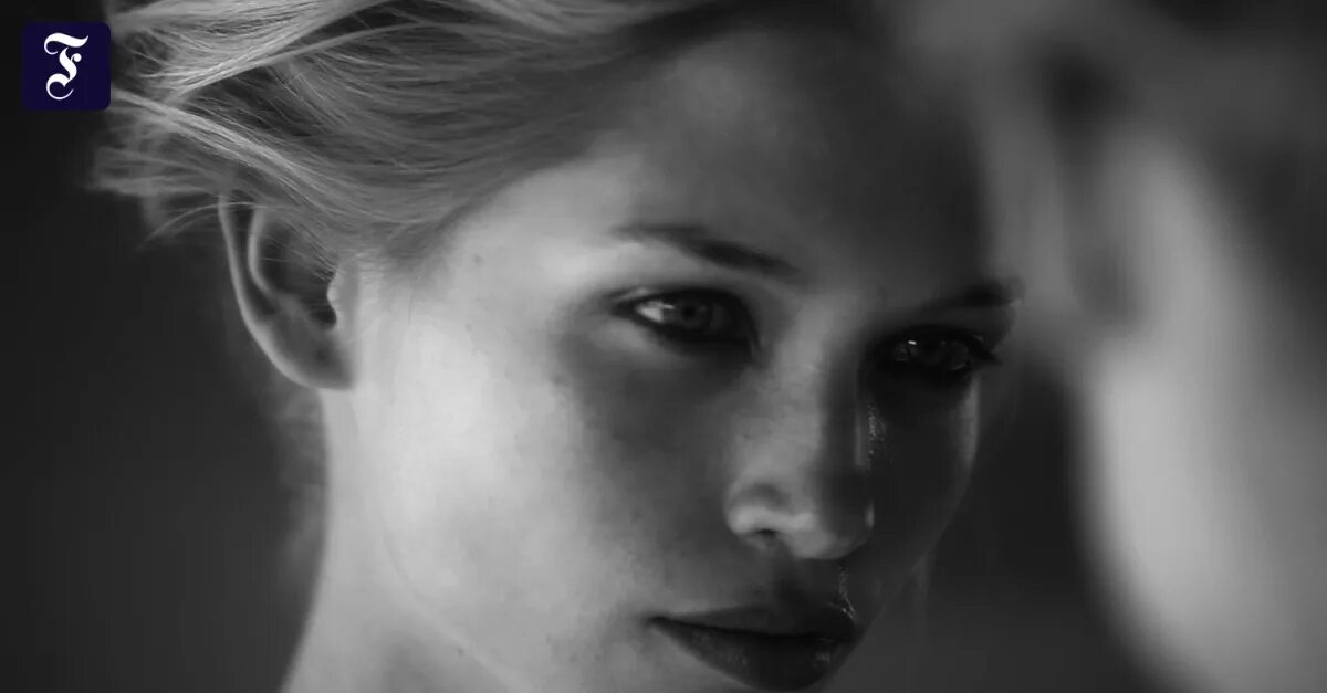 Peter models. Питер лимберг фотограф. энн линдберг. питер линдберг. peter lindbergh фотографии.