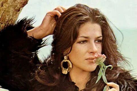 Оянып, жыныстық қатынасқа түсті