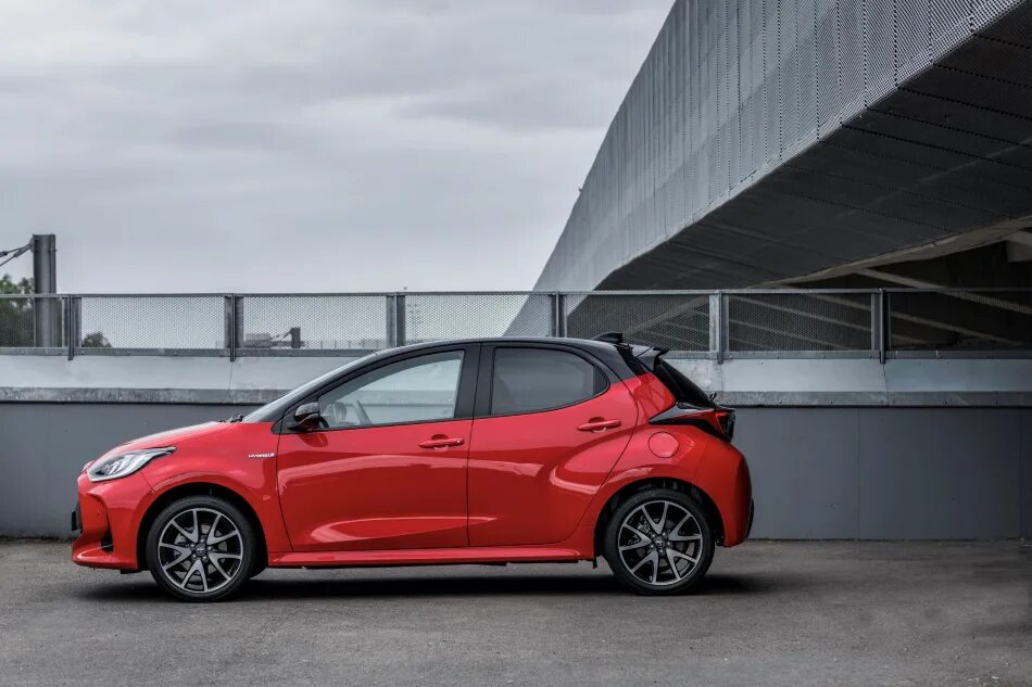 Тойота ярис 2022. Toyota yaris cross 2022. Toyota yaris gr 2022. Toyota yaris 2023 хэтчбек. Тойота ярис 2022.