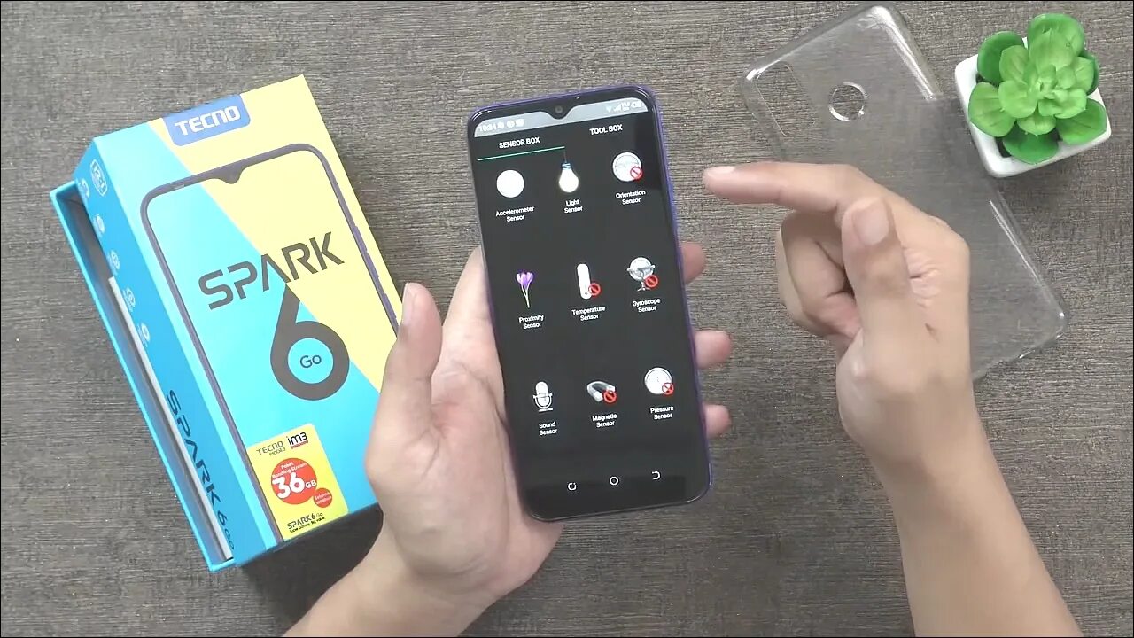 Телефон techno 6. Techno Spark 6. Телефон Techno Spark 6 go. Смартфон Tecno Spark go 2022 2/32 GB. Телефон Tecno Spark go 2022.