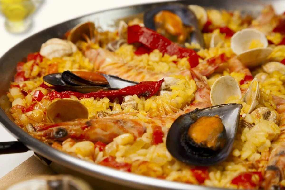 Испанская паэлья. Испанская кухня. Паэлья, хамон, тапас. Кубинская паэлья. Паэлья с морепродуктами испания.