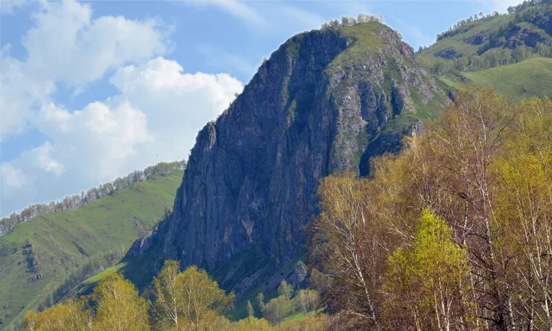 Гора Шаманский камень горный Алтай. Шаманский камень Алтай. Гора шаман камень горный Алтай. Шаман камень Алтай Барлак.