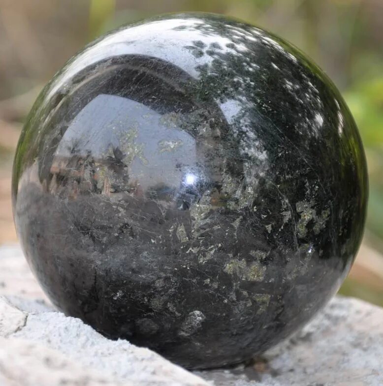 Каменный шар. Каменные шары. Шар из камня. Шары из натурального камня. Гранитный шар.