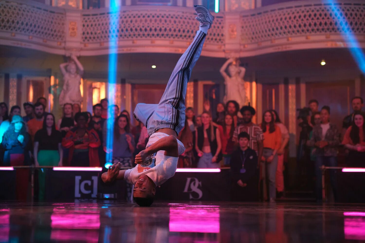 Стили танцев современные. Танцы мирового уровня. Танцы мирового уровня. Танцы мирового уровня. Танцы на тнт команда егора дружинина.