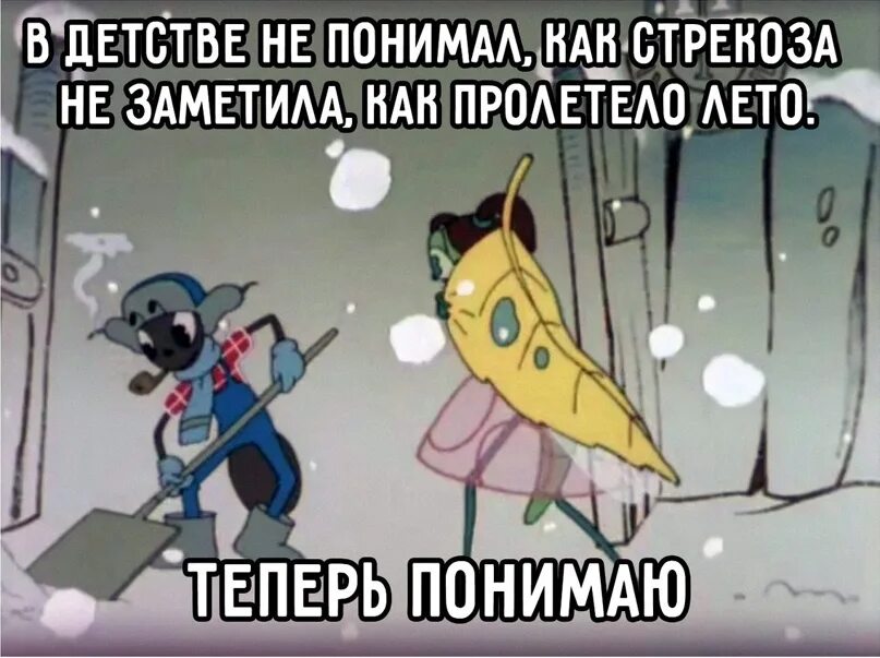 Женщина работает. Девушка дизайнер. Работать с утра до ночи. Уставший за компьютером. Ночная работа за компьютером.