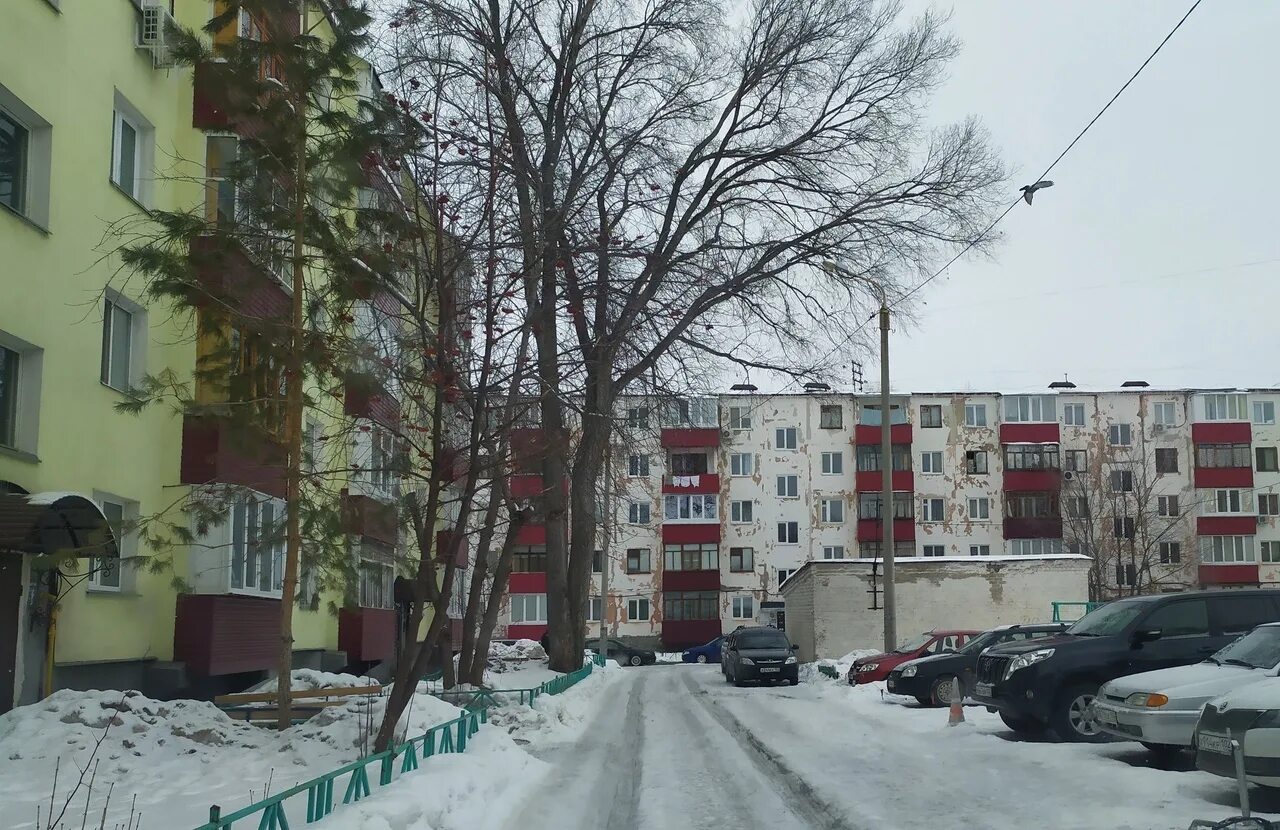 Нефтяников 2 салават. Нефтяников салават. Нефтяников 13 салават. Полушка супермаркет. Нефтяников 11 салават.