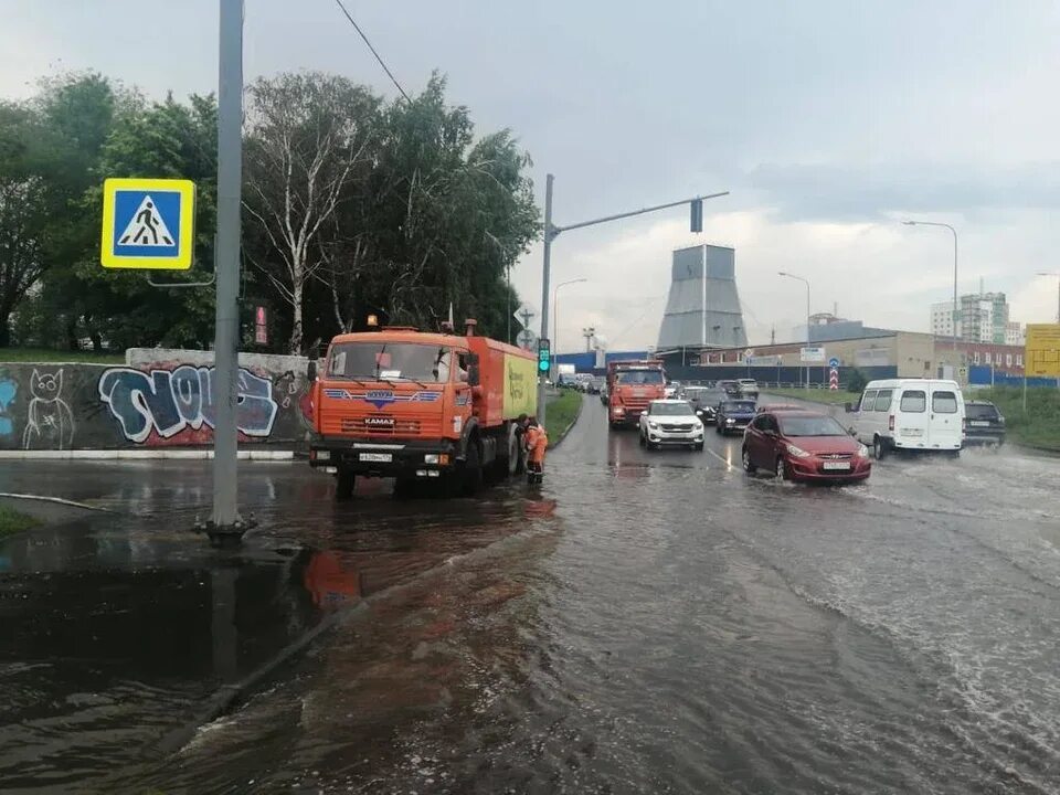 Потоп в Челябинске. Ливень в Челябинске. Челябинск затопило. Потоп в Челябинской области.