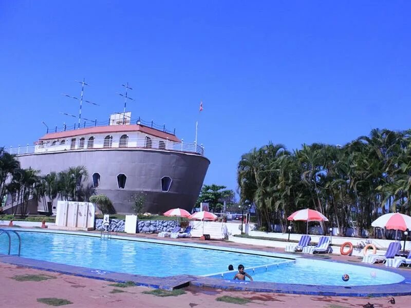 The byke old 3. The byke old anchor 3* (кавелоссим). южный гоа. кавелоссим  south goa. cavelossim the byke old anchor 3*. зе байк олд анкор гоа кавеллос сим. отель в виде корабля в кавелоссиме.