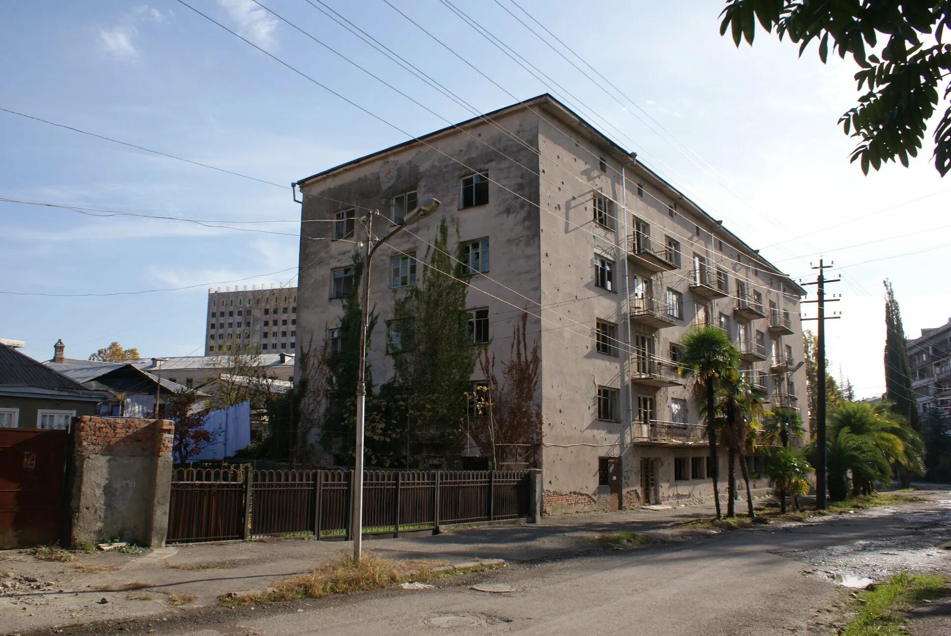 Абхазия столица Сухум. Сухум Абхазия 2023. Улица Бараташвили Сухуми. Абазинская улица Сухум.
