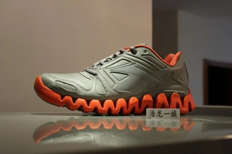 Кроссовки reebok zig dynamica str