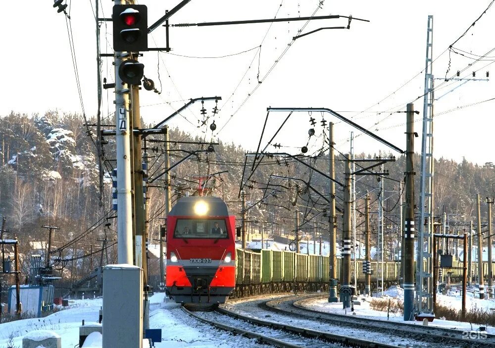 Ржд брянск 1. Станция Атамановка ЗАБЖД. Вокзал Брянск 2 Льговский. РЖД Брянск. ЖД станция Бутово.