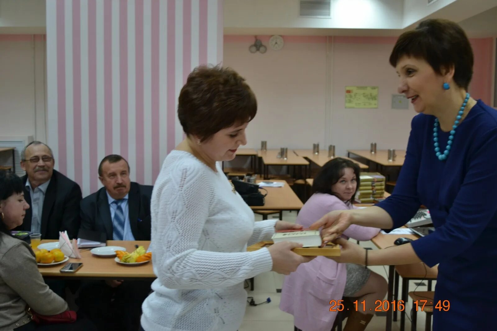 Администрация Сорочинского городского. Администрация Сорочинского городского округа. Начальник отдела образования Сорочинского городского округа. Отдел образования Сорочинск.